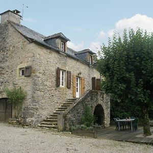 Cosy Holiday Home With Garden Saint-Geniez-d'Olt Exterior photo