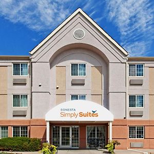 Sonesta Simply Suites Wichita Airport Exterior photo