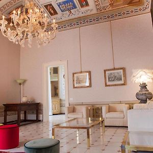 Marcheamore - Stanze Della Contessa, Luxury Flat With Private Courtyard Fermo Exterior photo