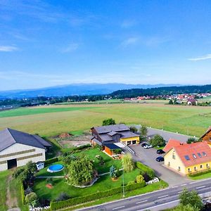 Hochfellner Hotel Spielberg Bei Knittelfeld Exterior photo