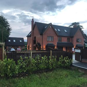 The Spinney Home Stay Leamington Spa Exterior photo