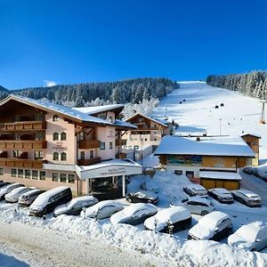 Hotel Vierjahreszeiten Flachau Exterior photo