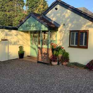 Brook Lodge Country Cottage Doncaster Exterior photo