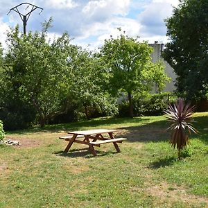 Mobil-Home Sur 2000 Metres Carrees Le Faou Exterior photo