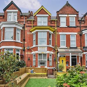 Chomley Holiday Flats Scarborough Exterior photo