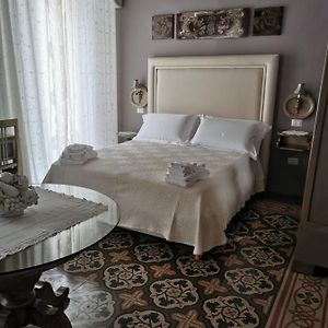 Estes Bed & Breakfast Crotone Exterior photo