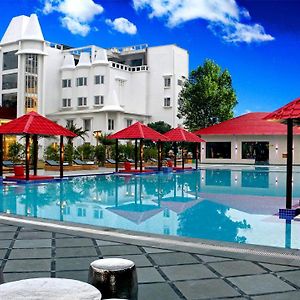 Tiaraa Hotels & Resorts Ramnagar  Exterior photo