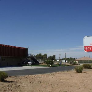 Apple Valley Hotel & Lodge Exterior photo