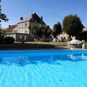 Domaine De La Caure Villa Bussiere-Dunoise Exterior photo