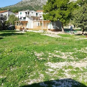 2 Bedrooms House At Zivogosce 200 M Away From The Beach With Furnished Garden And Wifi Podgora Exterior photo