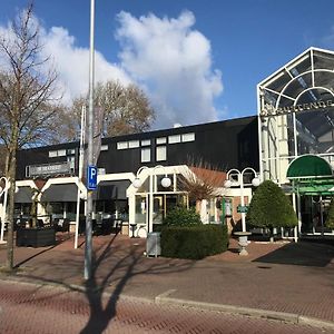 Hotel De Rustende Jager Nieuw-Vennep Exterior photo