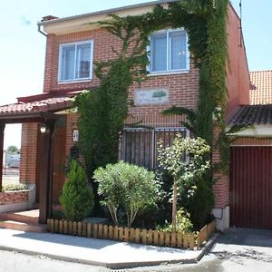 Alojamiento La Olmedana Villa Olmedo Exterior photo