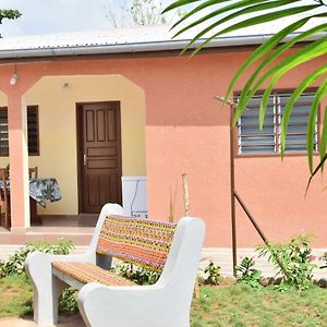 Akwa Guesthouse Cotonou Exterior photo