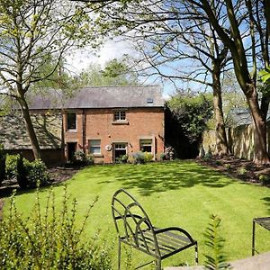 Old Croft Stables Apartment Quarndon Exterior photo