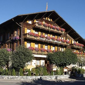 Hotel Saanerhof Gstaad Exterior photo