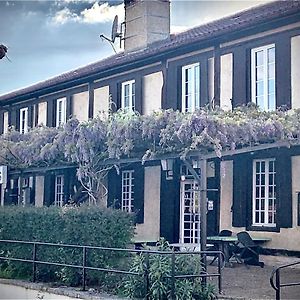 Hotel Et Restaurant Traditionnel L' Escalandes Lesperon  Exterior photo