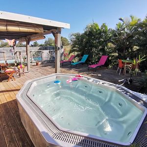 Bungalow La Perle - Jacuzzi - Piscine Apartment Saint-Francois  Exterior photo