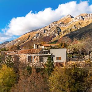 Rifugio Del Gran Sasso Apartment Assergi Exterior photo