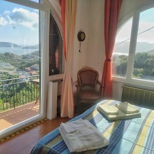 Ai Canarbin - Colline Di Lerici Bed & Breakfast Exterior photo