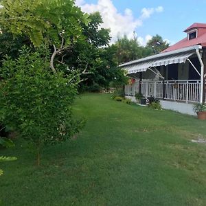 Maison Charmante A Saint Francois Villa Exterior photo