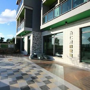 Yiren Hotel Hengchun Exterior photo