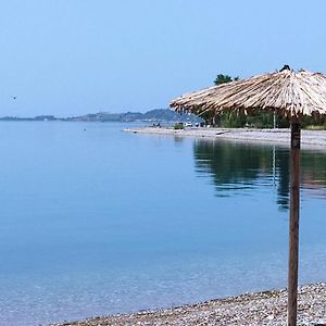 Nafpaktos Beach Apartment Exterior photo