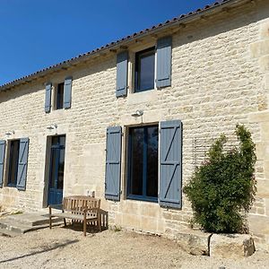 Chateau Des Loups - Les Pommiers Villa Echire Exterior photo