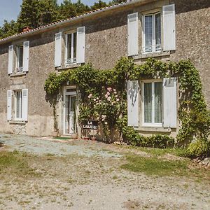 La Laujere Chambres D'Hotes Romance La Caillere-Saint-Hilaire Exterior photo