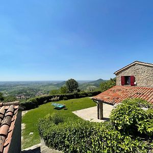 Villa Degli Ulivi By Holiday World Arqua Petrarca Exterior photo