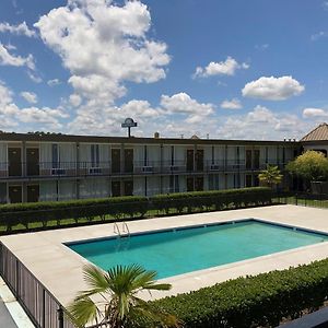 Days Inn By Wyndham Goldsboro Exterior photo