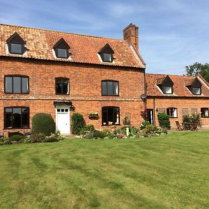 Dairy Cottage Cockley Cley Exterior photo