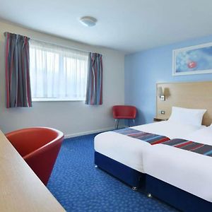 Travelodge Manchester Birch M62 Eastbound Exterior photo