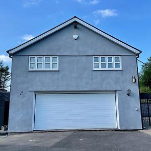 The Annex At Pantglas Farm Apartment Pontyclun Exterior photo