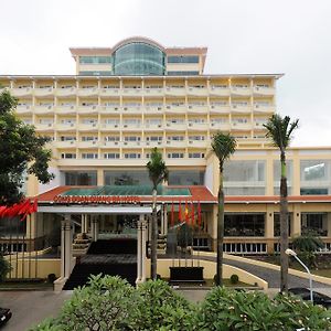 Khach San Cong Doan Quang Ba Hotel Hanoi Exterior photo