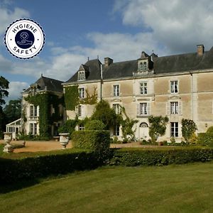 Chateau De Chambiers Bed & Breakfast Durtal Exterior photo