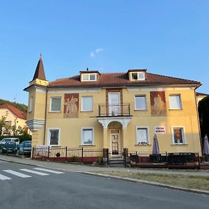 Penzion Jecminek Hotel Luhacovice Exterior photo