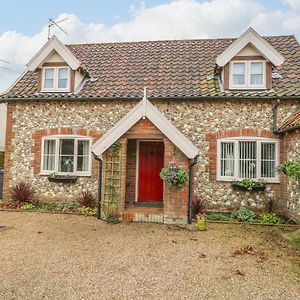 Sleepeezy Villa Kettlestone Exterior photo