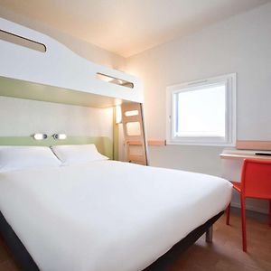 Ibis Budget Pontault Combault Rn4 Marne La Vallee Hotel Exterior photo