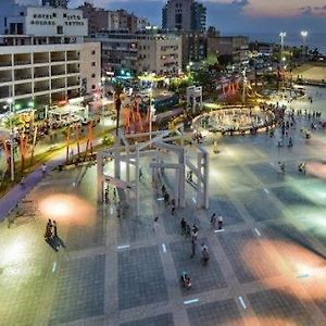 Colors Suites In Netanya Exterior photo