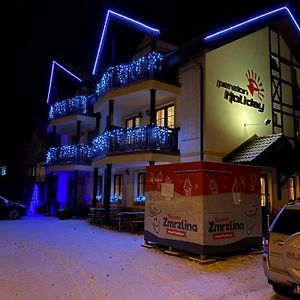 Pension Holiday Hotel Vrchlabi Exterior photo