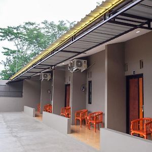 Reddoorz Syariah Near Exit Tol Pemalang Comal 2 Hotel Exterior photo