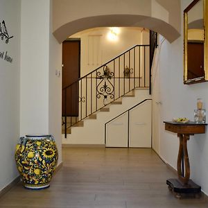 Dimora Normanna Bed & Breakfast Aversa Exterior photo