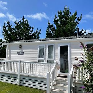 New Forest Retreat Shorefield Country Park Hotel Lymington Exterior photo