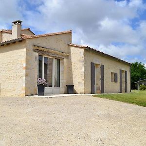 Le Clos Du Charpentier Bed & Breakfast Balzac Exterior photo