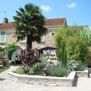 Gites Le Petit Nailly Magny-les-Hameaux Exterior photo