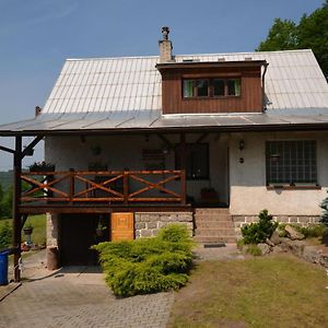 House With The Pool And Fenced Garden Villa Hnanice  Exterior photo