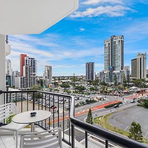 Stunning 1Br Apartment Minutes From The Sand - Fast Wifi & Spa Gold Coast Exterior photo