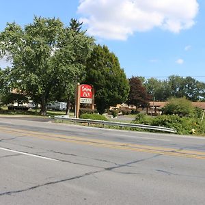 Bed Ford Inn Erie Exterior photo