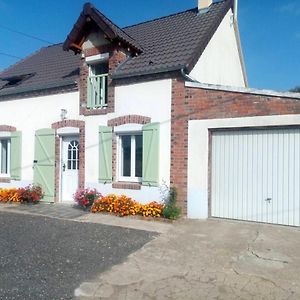 Maison Charmante A Bleneau Avec Jardin Et Equipements Modernes Villa Exterior photo