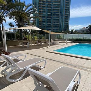 Hi Surf Beachfront Resort Apartments Gold Coast Exterior photo